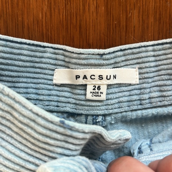 Pacsun corduroy blue shorts. Size 26’ - Picture 4 of 8